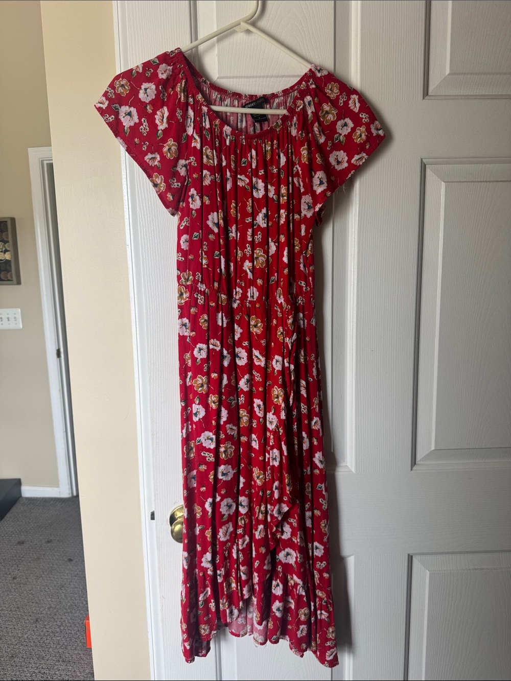 Robert Louis Red Floral Short-Sleeve Pleated Maxi Dress